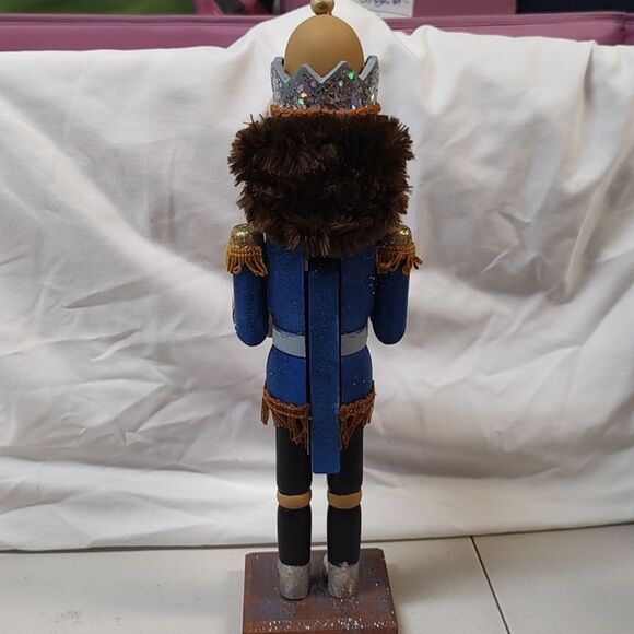 Upcycled Christmas Nutcracker Countdown Decor - Picture 4 of 5